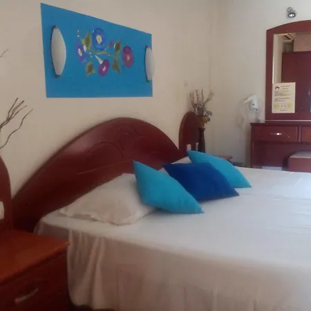 Damia Hotel 3*