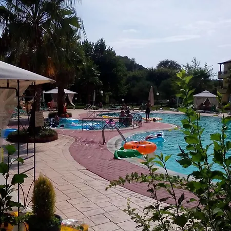 Damia Hotel